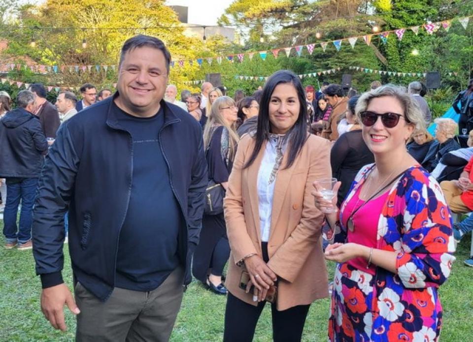 Brindamos por un venturoso 2023